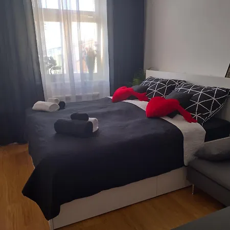 Apartment комфортная, уютная,романтичная Prague